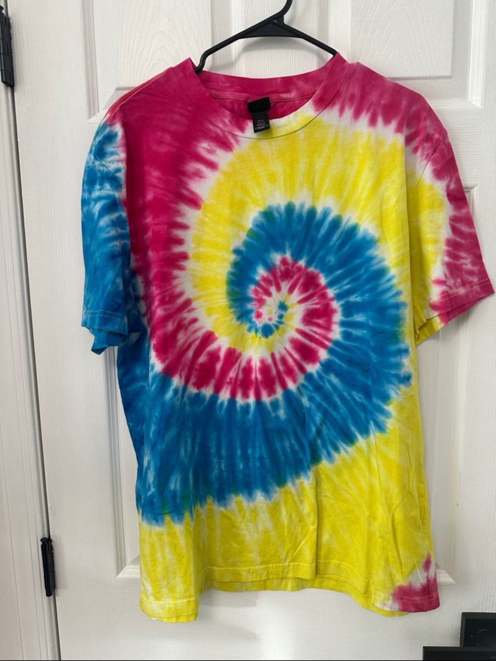 Men’s Tie-Dye Spiral T-Shirt in Pink, Blue & Yellow worn once